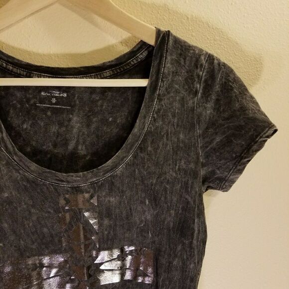 Express dark gray graphic cross tee - Picture 3 of 7